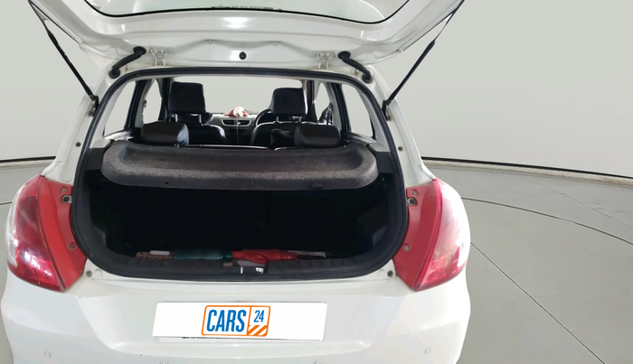 2014 Maruti Swift VXI, Petrol, Manual, 94,804 km, exterior