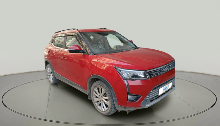 2021 Mahindra XUV300 W8 1.5 DIESEL AMT, Diesel, Automatic, 32,566 km, exterior
