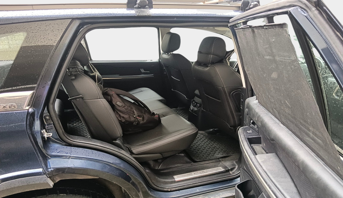 2017 Tata Hexa XTA 4X2 7 STR, Diesel, Automatic, 96,657 km, interior