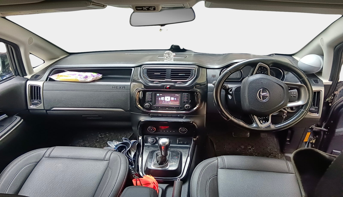 2017 Tata Hexa XTA 4X2 7 STR, Diesel, Automatic, 96,657 km, interior
