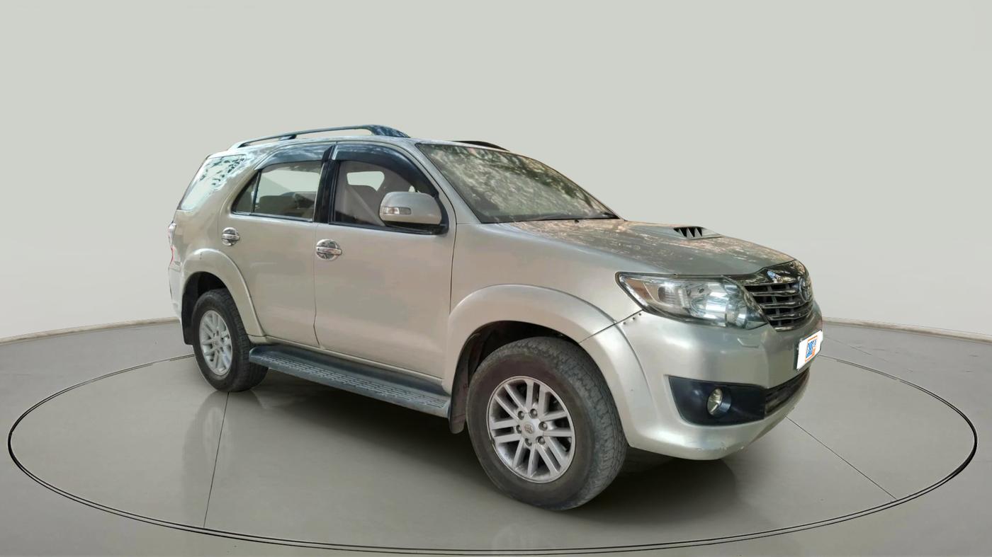 2012 Toyota Fortuner 3.0 4X2 MT, Diesel, Manual, 1,95,764 km, exterior