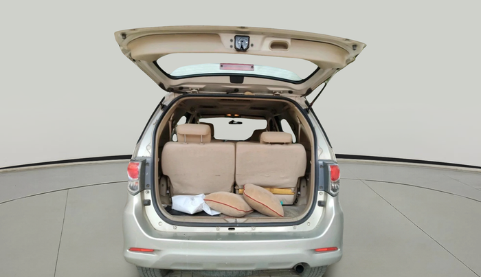 2012 Toyota Fortuner 3.0 4X2 MT, Diesel, Manual, 1,95,764 km, exterior