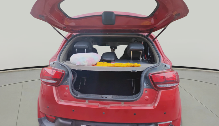 2016 Mahindra Kuv100 K8 5 STR, Petrol, Manual, 46,724 km, exterior