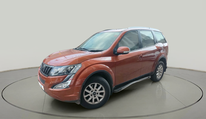 2016 Mahindra XUV500 W10, Diesel, Manual, 90,223 km, exterior