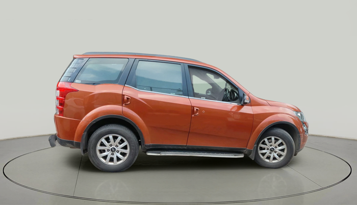 2016 Mahindra XUV500 W10, Diesel, Manual, 90,223 km, exterior