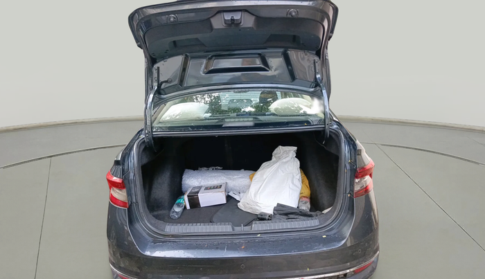 2022 Skoda SLAVIA STYLE 1.0L TSI MT, Petrol, Manual, 40,706 km, exterior