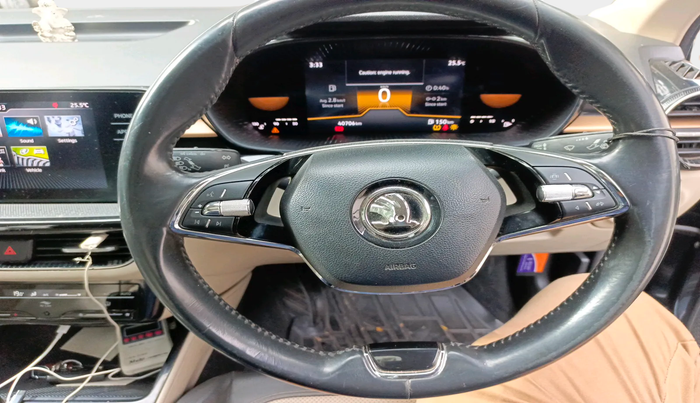 2022 Skoda SLAVIA STYLE 1.0L TSI MT, Petrol, Manual, 40,706 km, interior