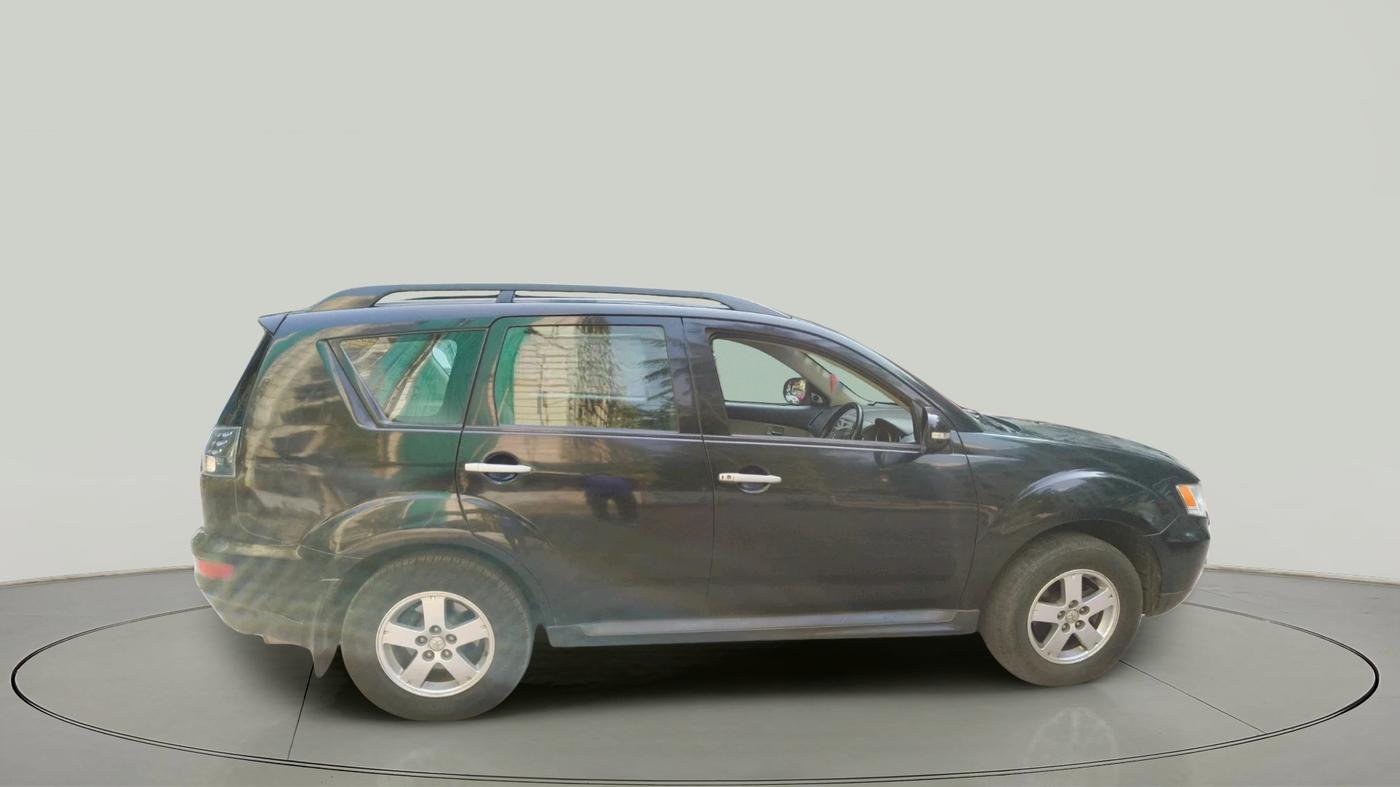 2012 Mitsubishi Outlander 2.4 MIVEC, Petrol, Automatic, 1,19,930 km, exterior