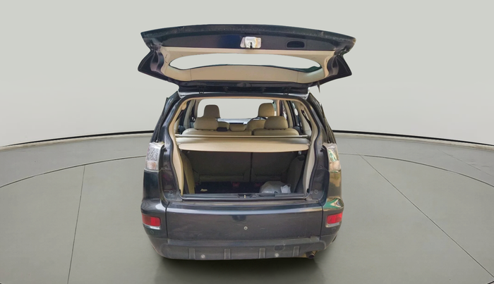 2012 Mitsubishi Outlander 2.4 MIVEC, Petrol, Automatic, 1,19,930 km, exterior