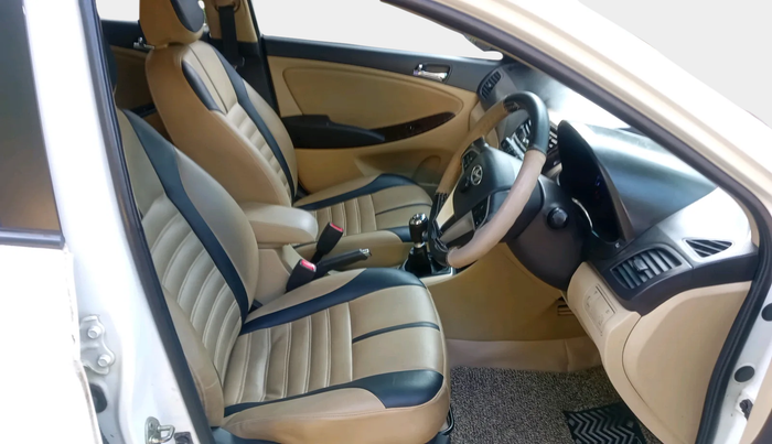 2013 Hyundai Verna FLUIDIC 1.6 VTVT SX, Petrol, Manual, 66,882 km, interior