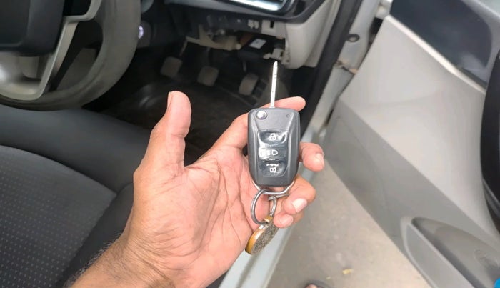 2016 Tata Tiago XZ PETROL, Petrol, Manual, 71,164 km, interior