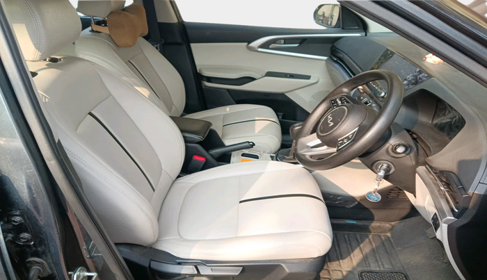 2024 KIA CARENS PRESTIGE 1.5 PETROL 7 STR, Petrol, Manual, 19,873 km, interior