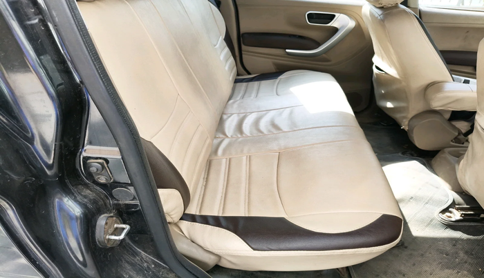 2015 Mahindra TUV300 T8, Diesel, Manual, 86,676 km, interior