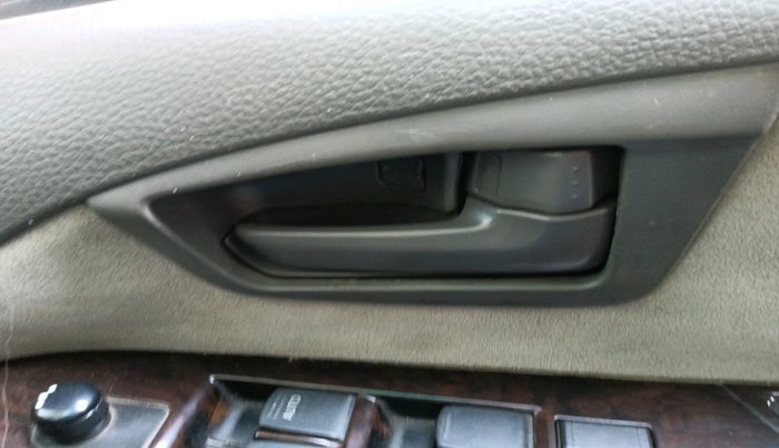 2011 Maruti SX4 VXI CNG, Petrol, Manual, 1,09,998 km, interior