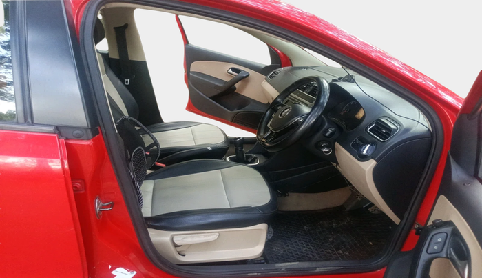 2015 Volkswagen Polo HIGHLINE1.2L, Petrol, Manual, 61,988 km, interior