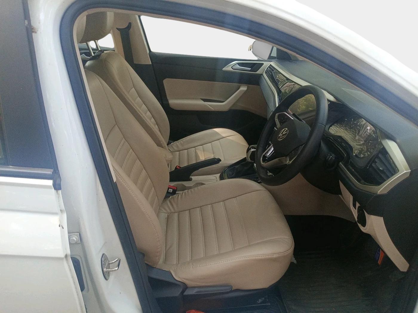 2023 Volkswagen VIRTUS HIGHLINE TSI 1.0 AT, Petrol, Automatic, 2,700 km, interior