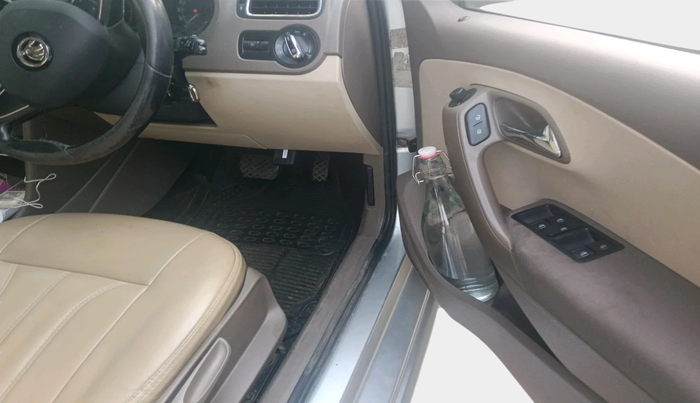 2015 Skoda Rapid 1.5 TDI CR ELEGANCE AT, Diesel, Automatic, 1,27,533 km, interior