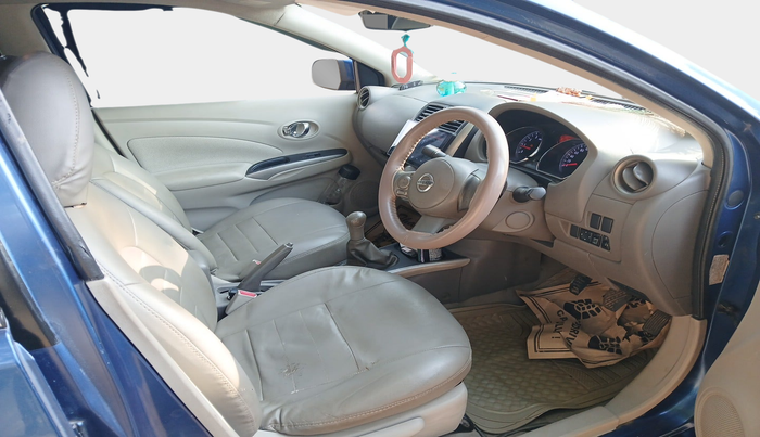 2011 Nissan Sunny XV PETROL, Petrol, Manual, 70,614 km, interior