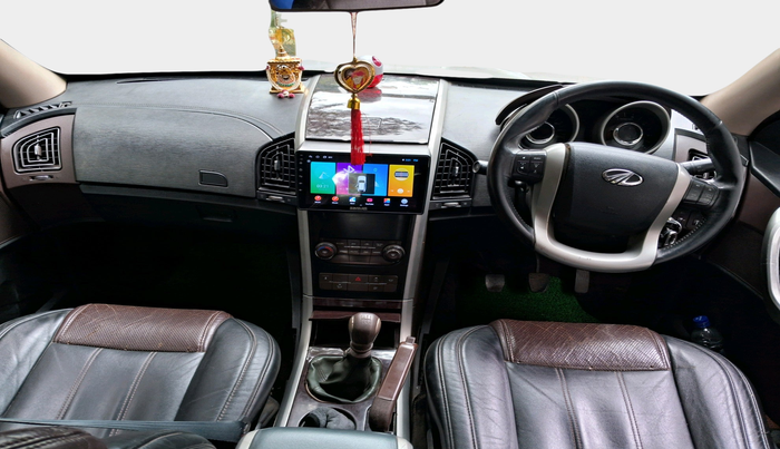 2012 Mahindra XUV500 W8, Diesel, Manual, 1,15,852 km, interior