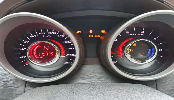 2012 Mahindra XUV500 W8, Diesel, Manual, 1,15,852 km, interior