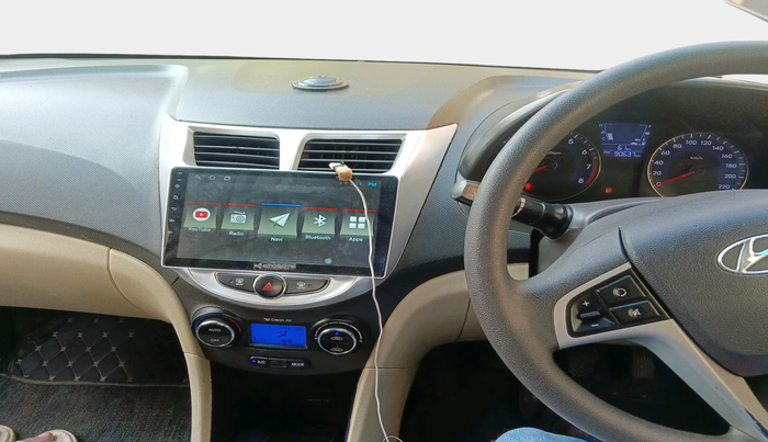 2012 Hyundai Verna FLUIDIC 1.6 VTVT EX, Petrol, Manual, 90,637 km, interior