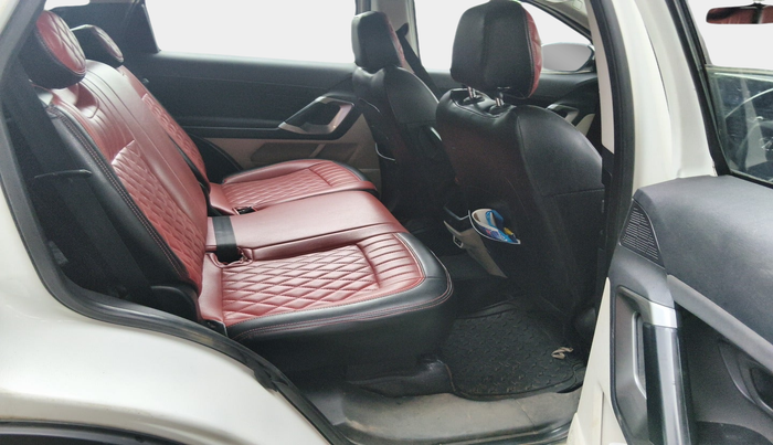 2023 Tata Safari XMA SUNROOF, Diesel, Automatic, 15,50,000 km, interior