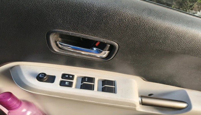 2018 Maruti IGNIS DELTA 1.2, Petrol, Manual, 84,286 km, interior