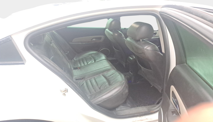 2014 Chevrolet Cruze LTZ, Diesel, Manual, 76,920 km, interior