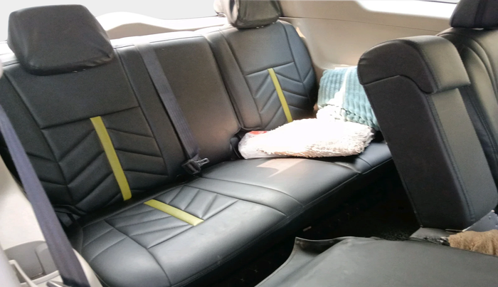 2018 Mahindra MARAZZO M6 7 STR, Diesel, Manual, 98,872 km, interior