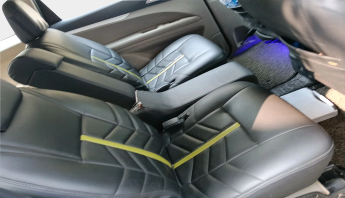 2018 Mahindra MARAZZO M6 7 STR, Diesel, Manual, 98,872 km, interior