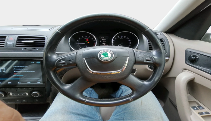 2012 Skoda Yeti ELEGANCE 2.0 TDI CR 4X4, Diesel, Manual, 84,533 km, interior