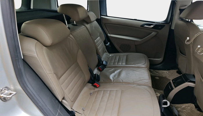 2012 Skoda Yeti ELEGANCE 2.0 TDI CR 4X4, Diesel, Manual, 84,533 km, interior