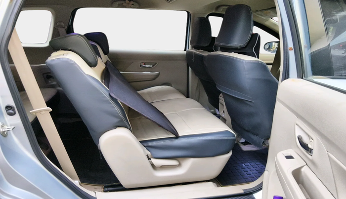 2022 Maruti Ertiga ZXI  CNG, Petrol, Manual, 80,543 km, interior