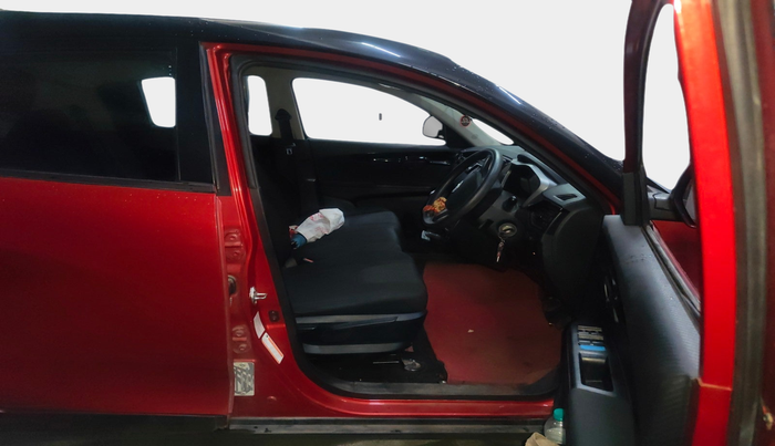 2017 Mahindra KUV 100 NXT K8 P 6 STR, Petrol, Manual, 56,500 km, interior