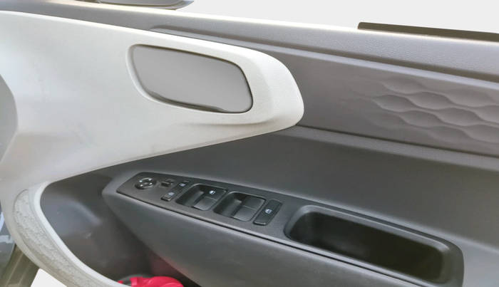 2022 Hyundai AURA S 1.2 CNG, Petrol, Manual, 65,109 km, interior