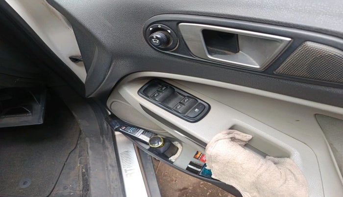 2015 Ford Ecosport TITANIUM 1.5L PETROL AT, Petrol, Automatic, 62,940 km, interior