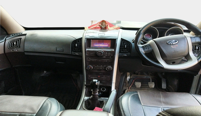 2013 Mahindra XUV500 W8, Diesel, Manual, 63,522 km, interior