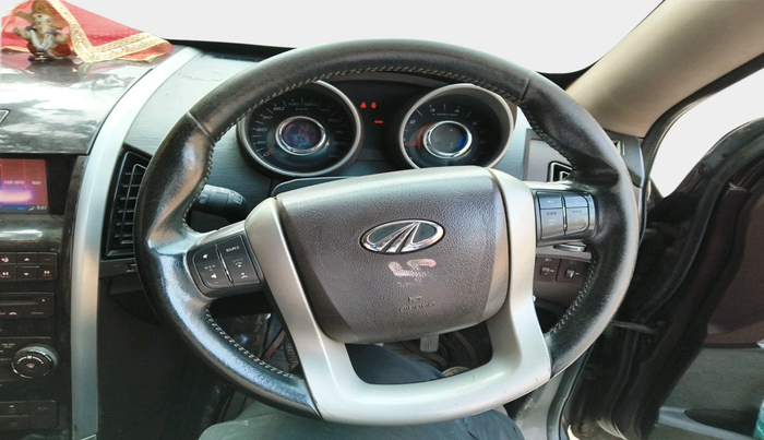 2013 Mahindra XUV500 W8, Diesel, Manual, 63,522 km, interior