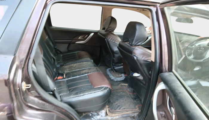 2013 Mahindra XUV500 W8, Diesel, Manual, 63,522 km, interior