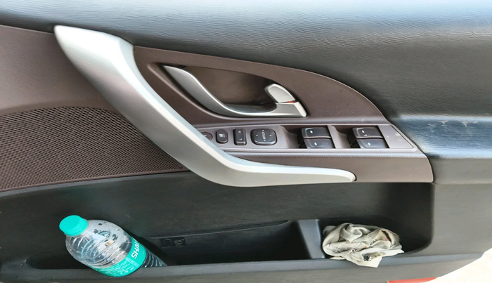 2013 Mahindra XUV500 W8, Diesel, Manual, 63,522 km, interior