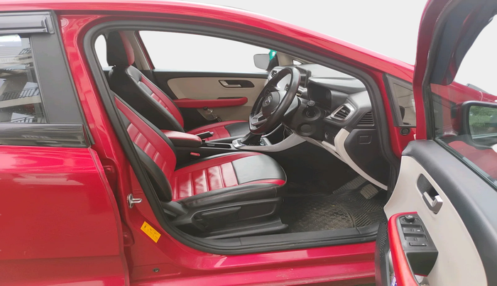 2023 Tata ALTROZ XZA + SUNROOF, Petrol, Automatic, 28,439 km, interior