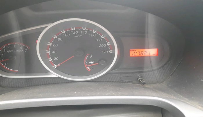 2011 Ford Figo TITANIUM 1.4 DIESEL, Diesel, Manual, 1,07,821 km, interior