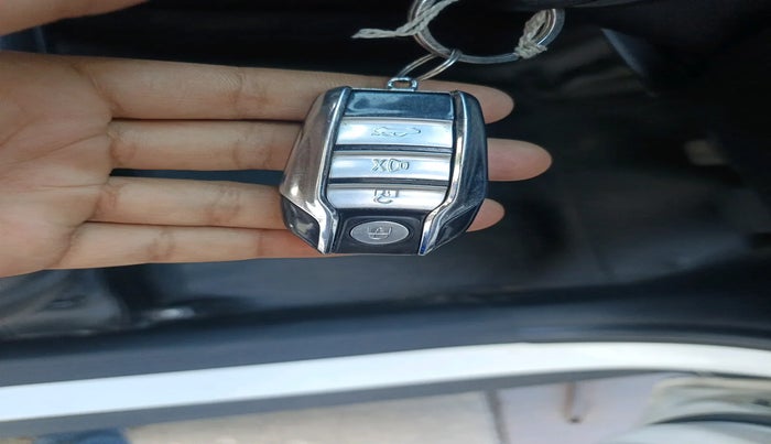 2020 Hyundai VENUE E 1.2, Petrol, Manual, 35,426 km, interior