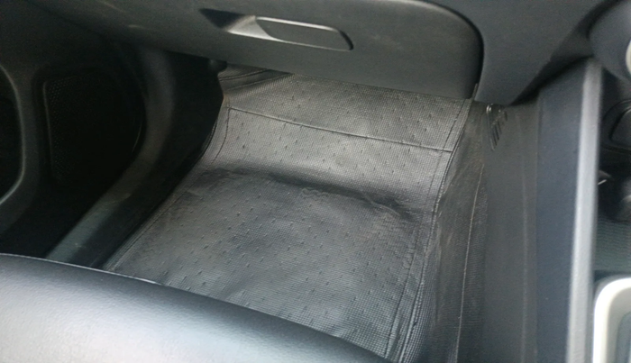 2020 Hyundai VENUE E 1.2, Petrol, Manual, 35,426 km, interior