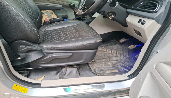 2020 Mahindra MARAZZO M 6 + 8 STR, Diesel, Manual, 45,946 km, interior