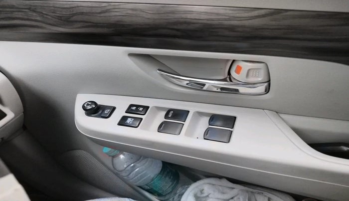 2020 Maruti Ertiga ZXI+ SHVS, Petrol, Manual, 58,780 km, interior