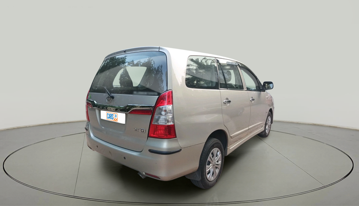 2015 Toyota Innova 2.5 GX 7 STR, Diesel, Manual, 1,42,630 km, exterior