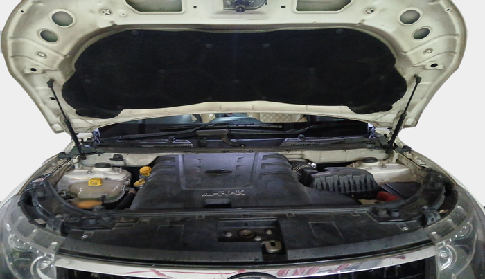 2019 Mahindra XUV500 W11 AT, Diesel, Automatic, 94,954 km, exterior