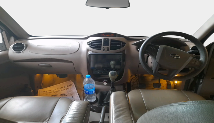 2013 Mahindra Xylo H9 BS IV, Diesel, Manual, 2,52,872 km, interior