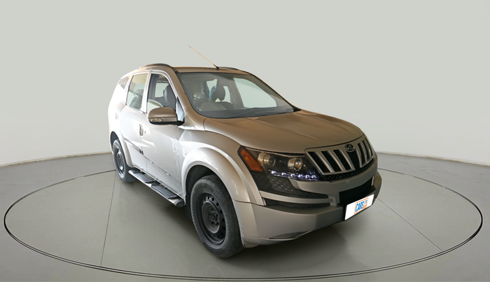 2015 Mahindra XUV500 W4, Diesel, Manual, 1,08,659 km, exterior